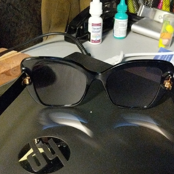 Dolce & Gabbana Black Oversized Cat-Eye Sunglasses main image 10